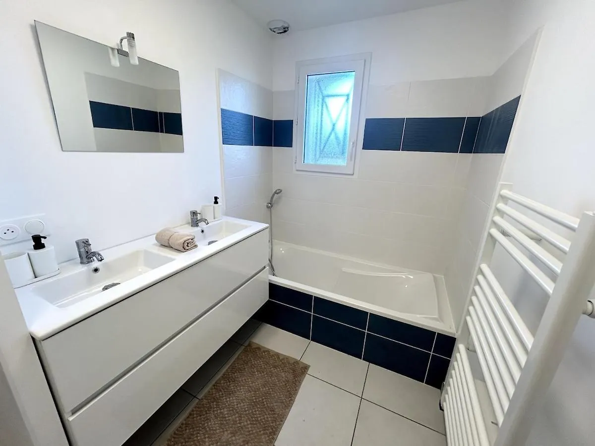 Holiday home Maison Proche Cnpe, 3 Chambres, Parking Gratuit Chateau-Gaillard France