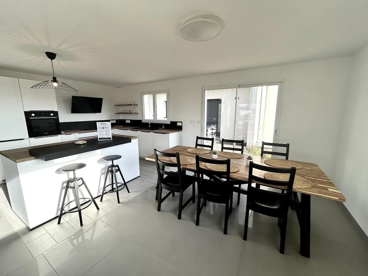 Maison Proche Cnpe, 3 Chambres, Parking Gratuit Chateau-Gaillard 0*,  France