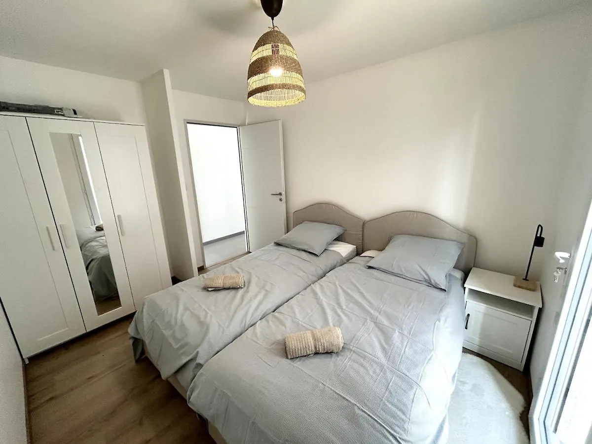 Holiday home Maison Proche Cnpe, 3 Chambres, Parking Gratuit Chateau-Gaillard France